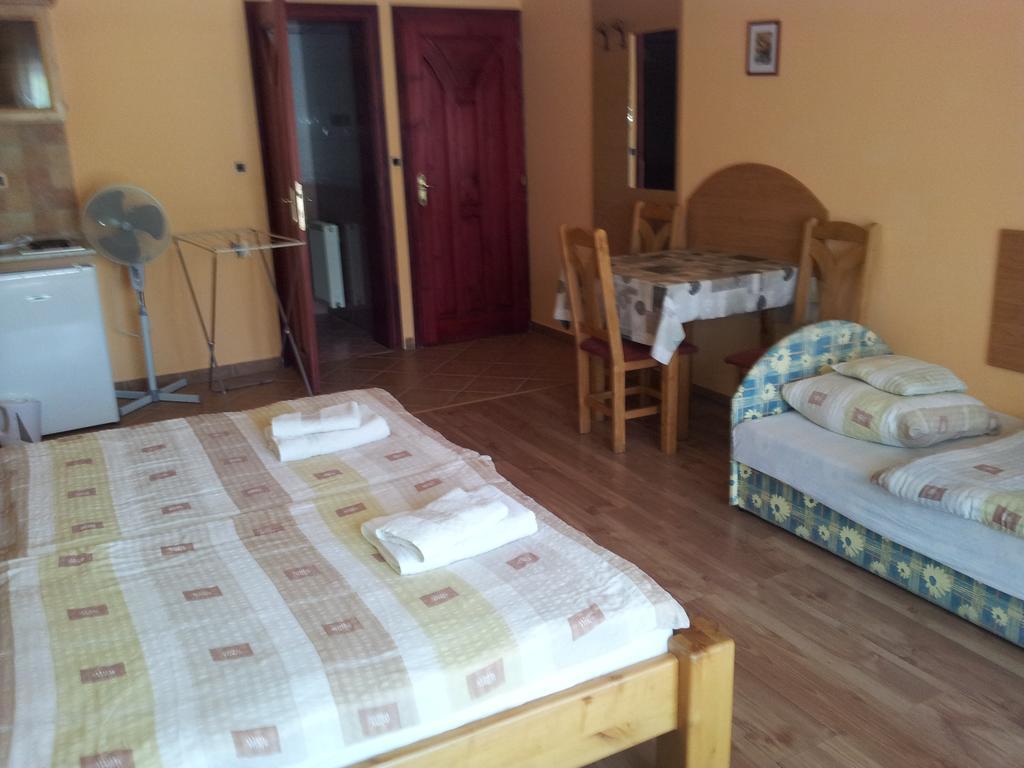 Mediterran-Apartmanok-Harkány Cameră foto