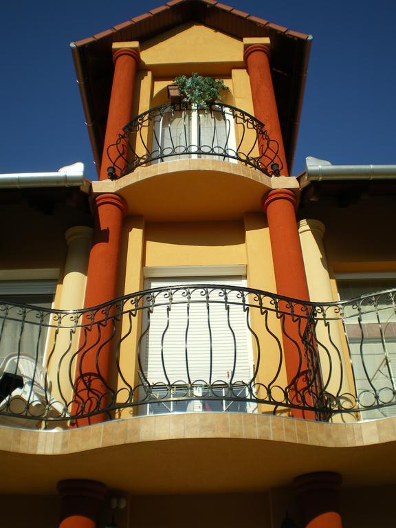 Mediterran-Apartmanok-Harkány Exterior foto